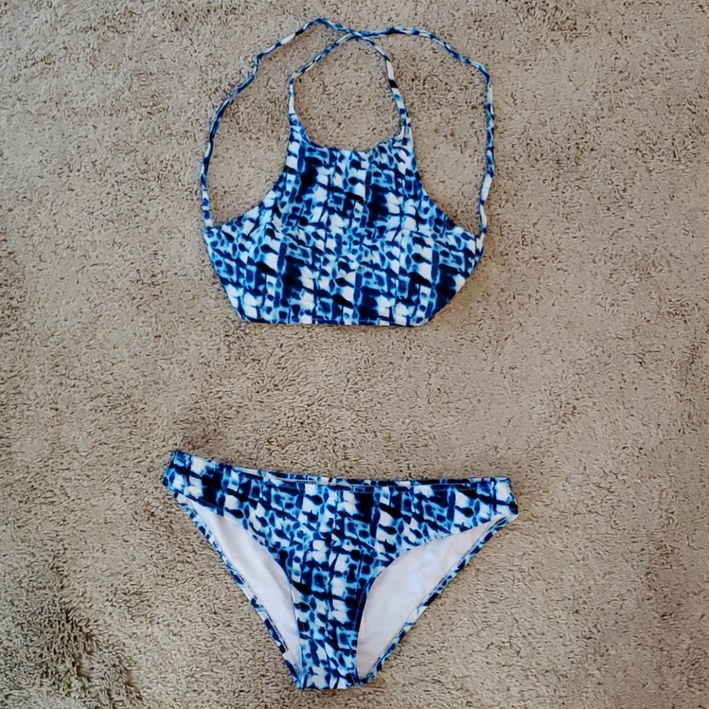 Cupshe blue/white/black bikini with cross back